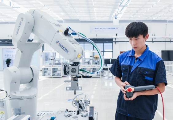 人工智能技术应用 智能技术领域内的核心发展与前景